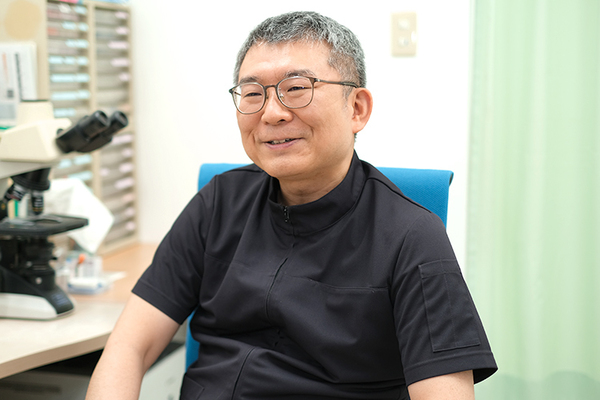 東芝輝臣院長 テル皮膚科2