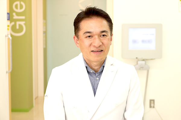 春山賢介院長 はるやま眼科2