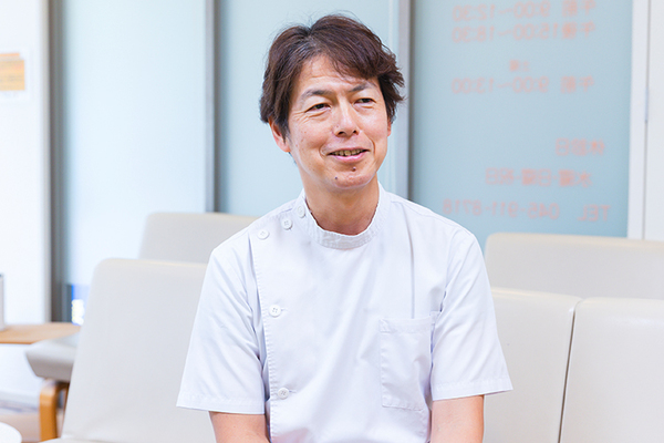 勝野雅弘院長 センター北 ひまわり耳鼻咽喉科2