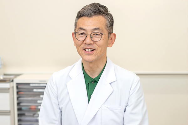 田中健一郎院長、田中陽子副院長 たなけん脊椎・眼科クリニック2