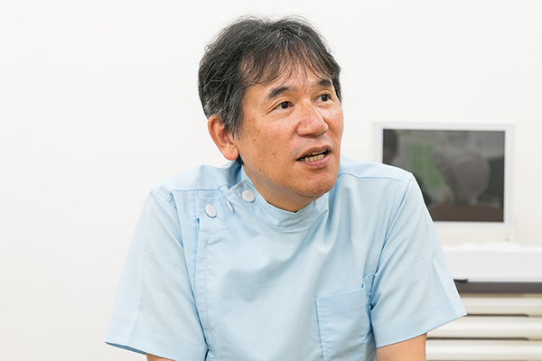 山田伸治院長 山田歯科医院2