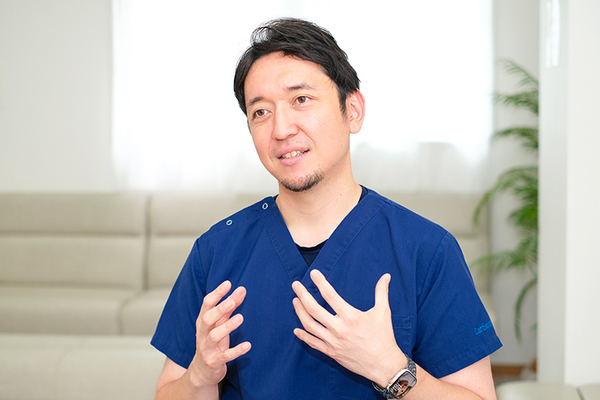 岡洋佑院長 鶴川ちかくのクリニック2