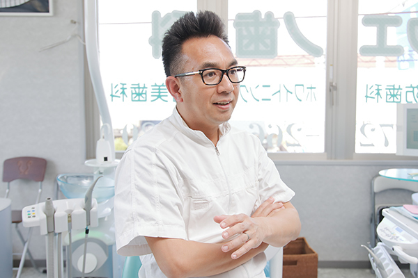上野泰之院長 ウエノ歯科2