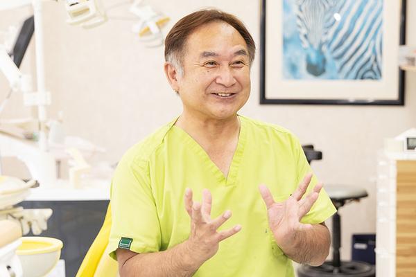 江波戸寛理事長 エバト歯科医院2