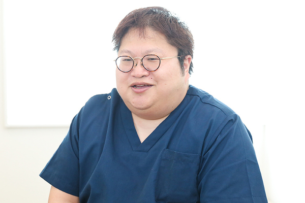 西尾威院長 にしお眼科2