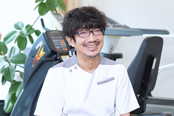 朝子晃憲院長 アサコ整形外科・リウマチクリニック2