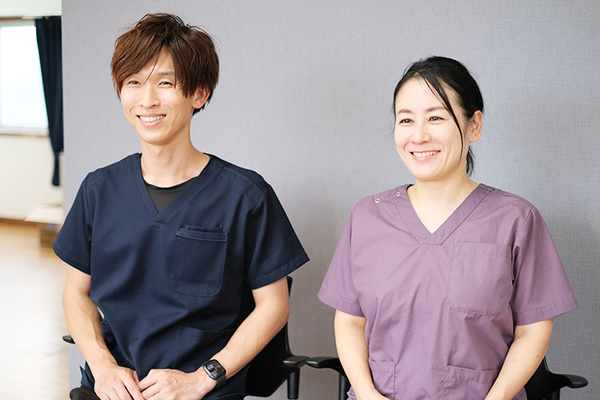 竹之内菜菜院長、小澤寛史さん あだち在宅クリニック2