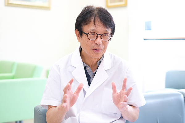 頼徳治院長 ライフクリニック2