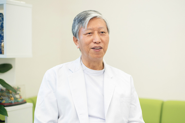 安藤進院長 漢和クリニック2