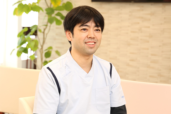 秋元俊亮院長 あきもとクリニック2