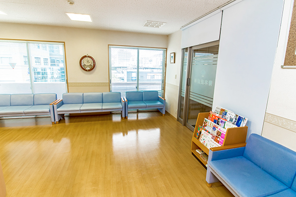 青木 啓真 院長の独自取材記事 青木皮膚科 ドクターズ ファイル