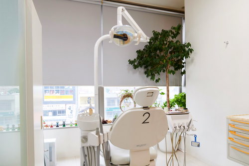 Solutions for dental esthetic 日高 豊彦 日高 豊彦 院長の独自取材記事(日高歯科クリニック