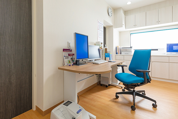 鏡原康介院長 かがみハーモニークリニック3