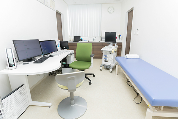 江崎孝徳院長 えさきクリニック3