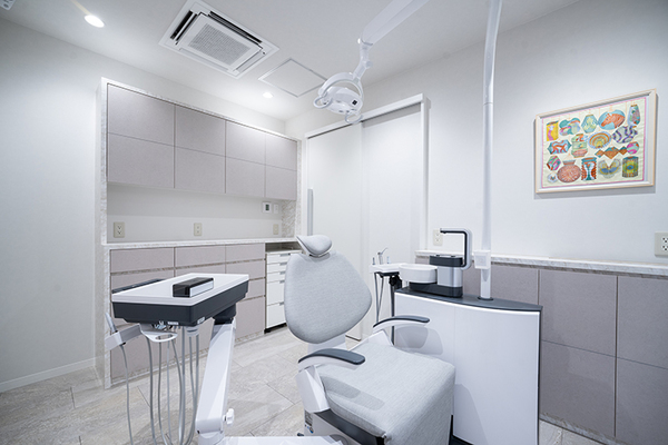 筒井佑院長 TASUKU DENTAL OFFICE3