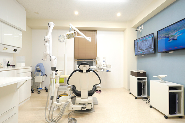 北村英二院長 北村総合歯科3