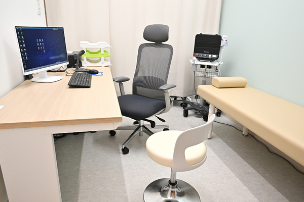 根本卓也院長 ねもと内科クリニック3