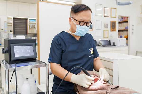 桂山龍彦院長 助光デンタルクリニック3