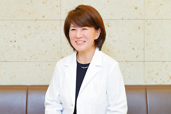 冨井りか院長、冨井厚先生 とみい眼科クリニック3