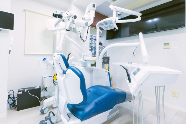 大屋学院長 ベルウェルネス歯科 青葉台3