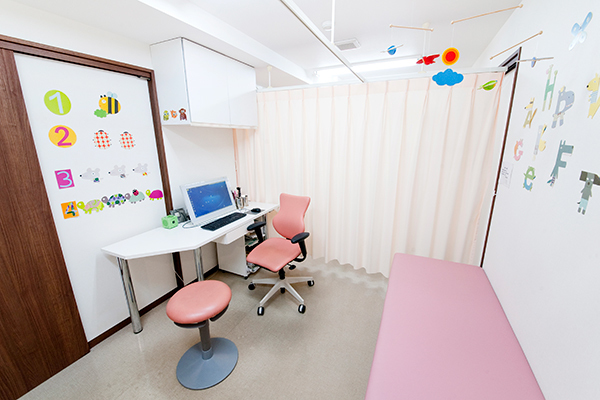 輿石薫院長 かおり子どもクリニック3