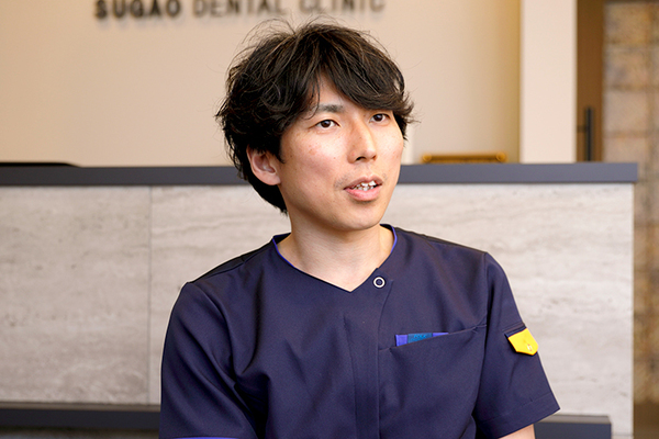 菅尾祐介院長 スガオ歯科3