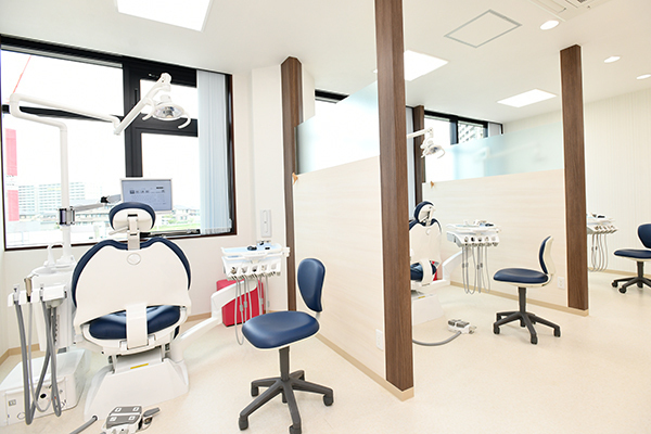加藤仁美院長 RERA DENTAL CLINIC3
