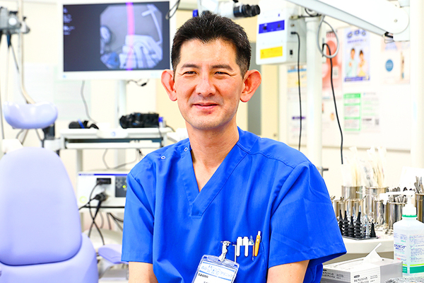 鈴木祐輔院長 青山みみ・はな・のどクリニック3