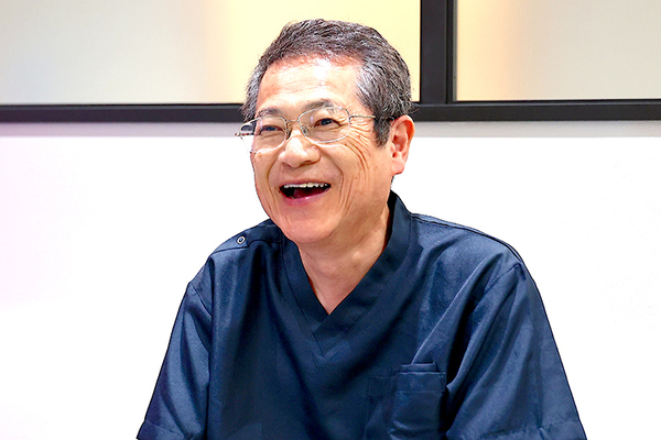 武田洋一院長 めぐりデンタルクリニック3