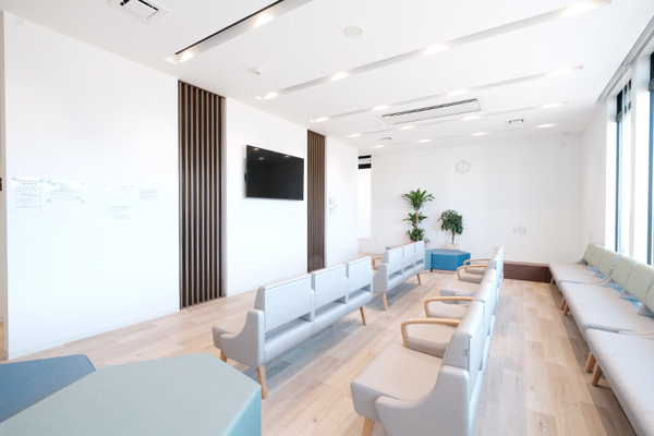 小林和磨院長、小林綾野先生 こばやし内科クリニック3