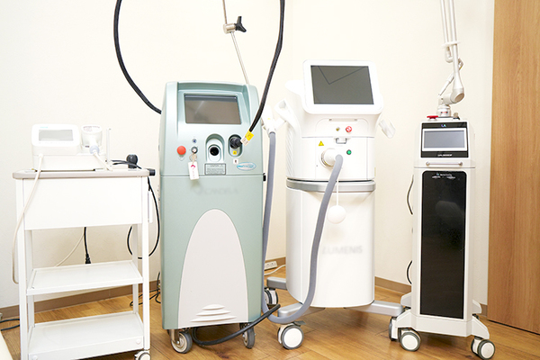 藤本智子院長 池袋西口ふくろう皮膚科クリニック3