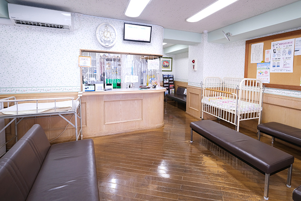 草刈麻衣院長 くさかり小児科3