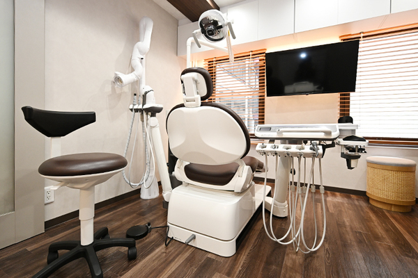 勝俣弾院長 Smile Fit Dental Studio3