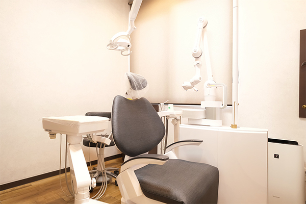天羽康介院長 あもう歯科クリニック東淀川駅前3