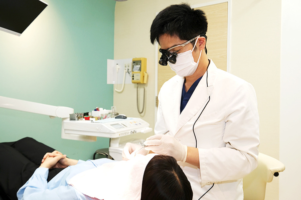 中谷善範院長、中谷嶺副院長 にしまち歯科3