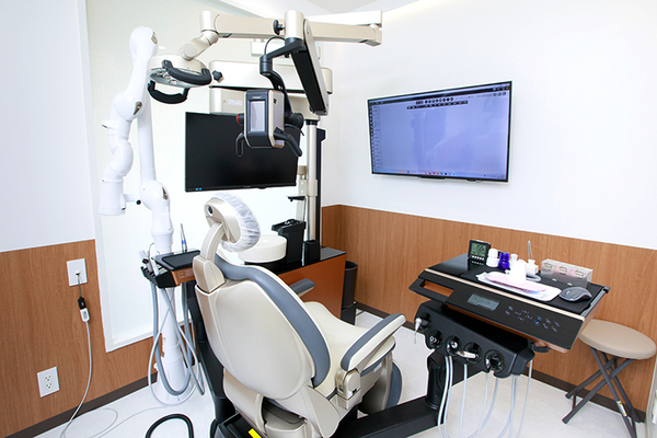 坂本壮平院長 茅ヶ崎さかもとデンタルクリニック3