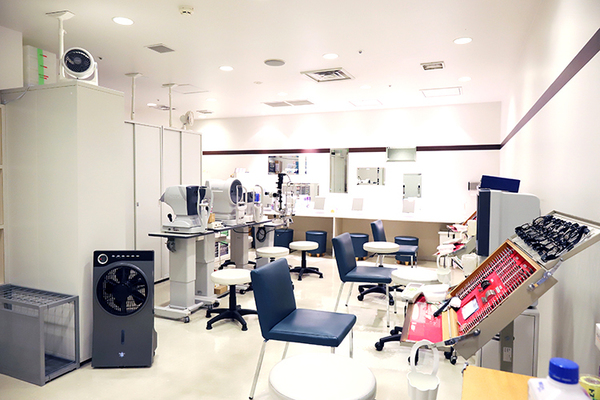 望月直樹院長 かまた眼科クリニック3