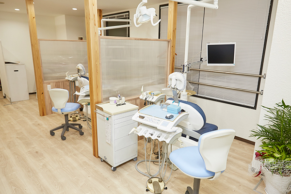 西川尚範先生 西川デンタルクリニック3