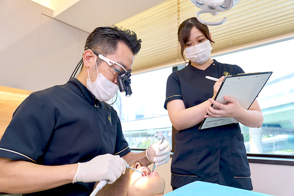 末松亮院長 天満コンセプトP歯科3