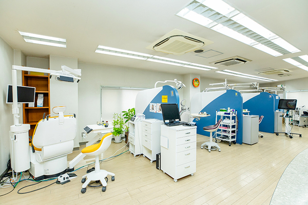 泉本竜彦院長 泉本歯科3