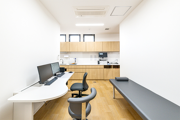 長崎宏則院長 うえの台いたみと内科のクリニック3