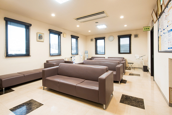 頼島敬院長、渡辺富美子副院長、頼島聡先生 よりしま内科外科医院3