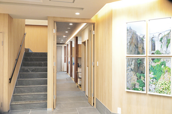 斎田寛之院長、野原康平先生、大村星太先生 斉田歯科医院3