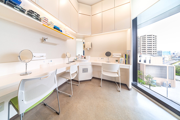 塩澤好紀院長 アイ＆スキンクリニック東京ソラマチ3