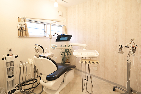 川島孝治院長 かわしまデンタルクリニック3