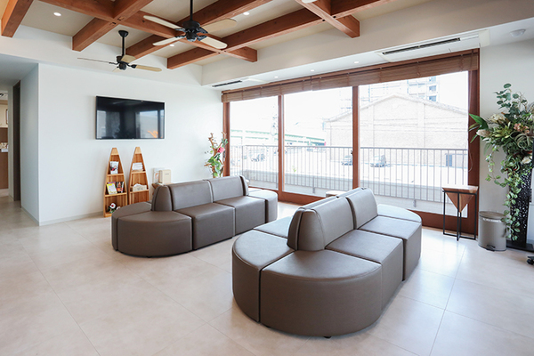 比嘉亮太院長 ALOHAごうだ歯科3