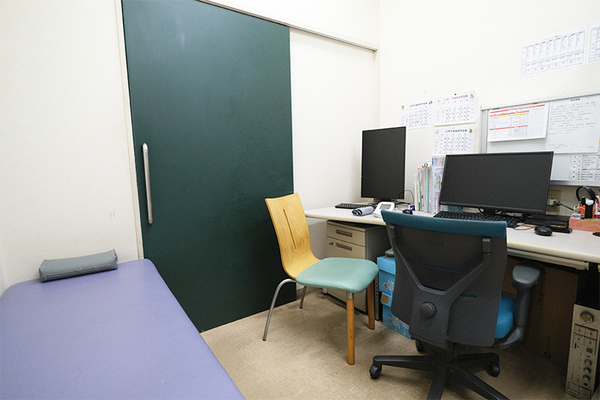 桜沢俊秋院長 さくらＴ’ｓクリニック3