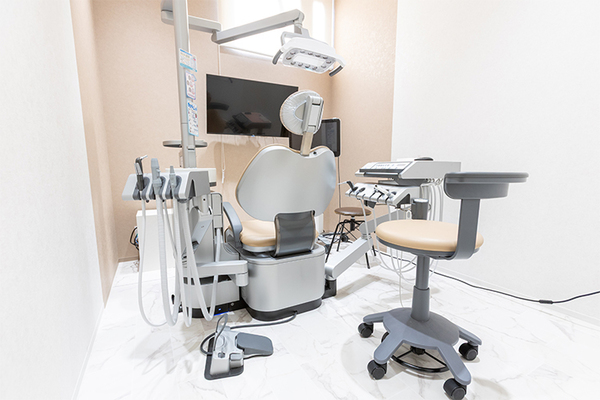 広瀬杏里院長 天神AN矯正歯科3