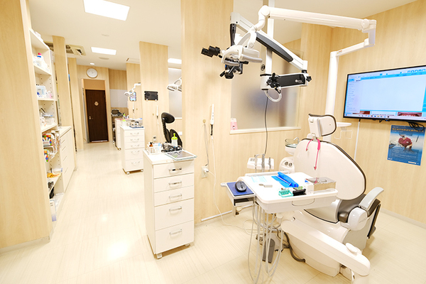 若林孝宏院長 下総中山アール歯科3