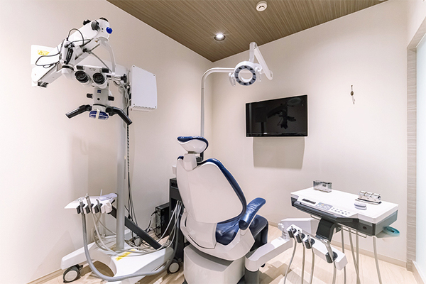 徳永涼院長 サルース デンタル オフィス3